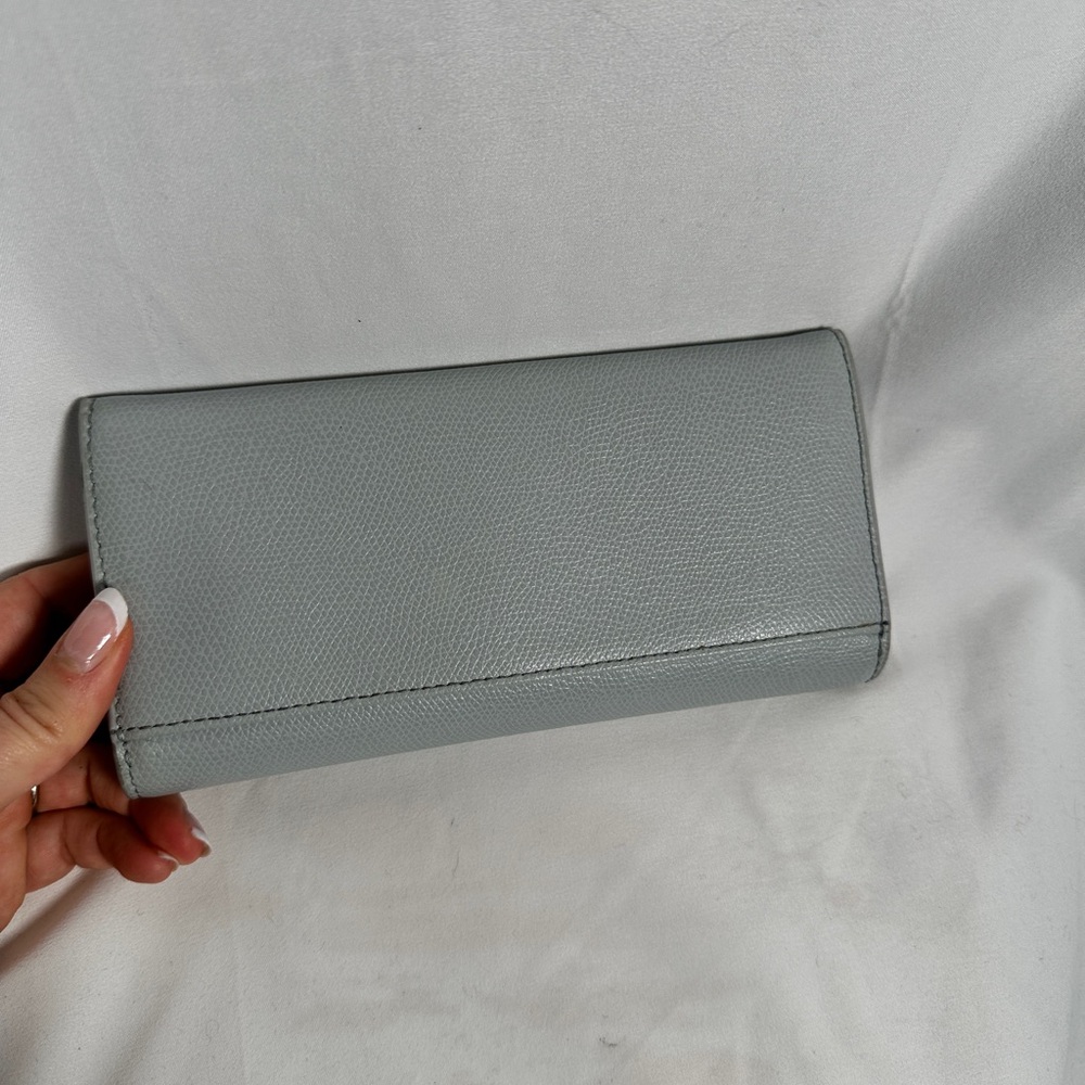 Furla leather continental wallet sleek everyday turn lock design light gray - Picture 9 of 13